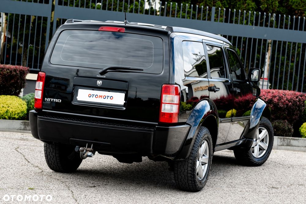 Dodge Nitro 3.7 V6 SLT - 8