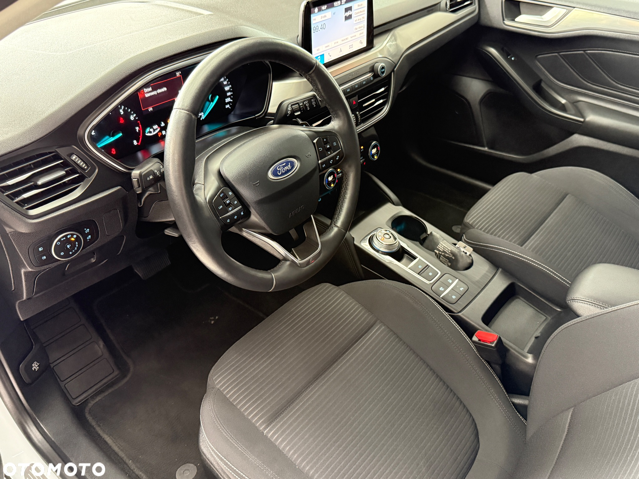 Ford Focus 1.0 EcoBoost Active - 19