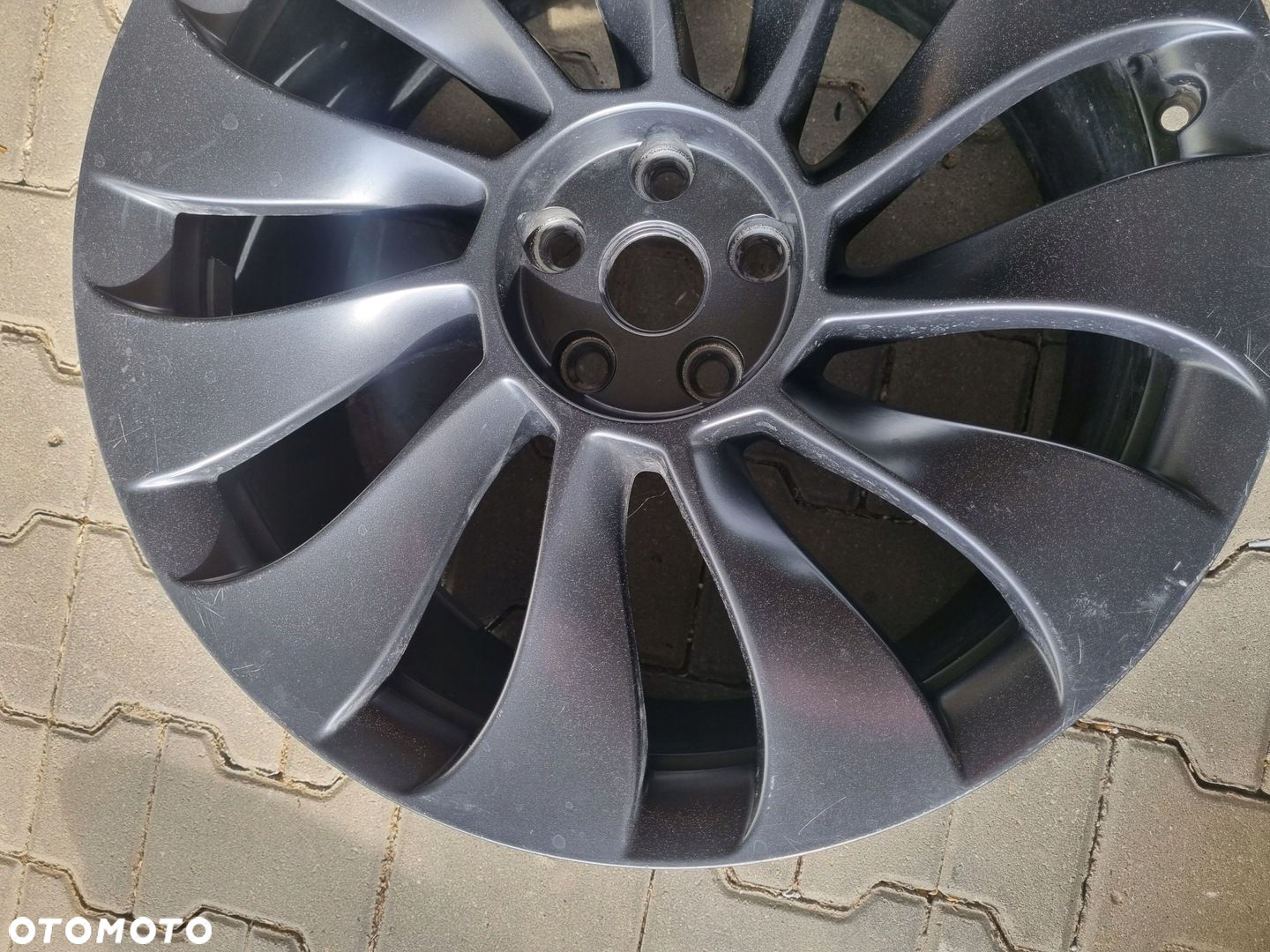 FELGA TESLA Y PERFORMANCE 9,5x21 ET40 1188226-00-C - 3