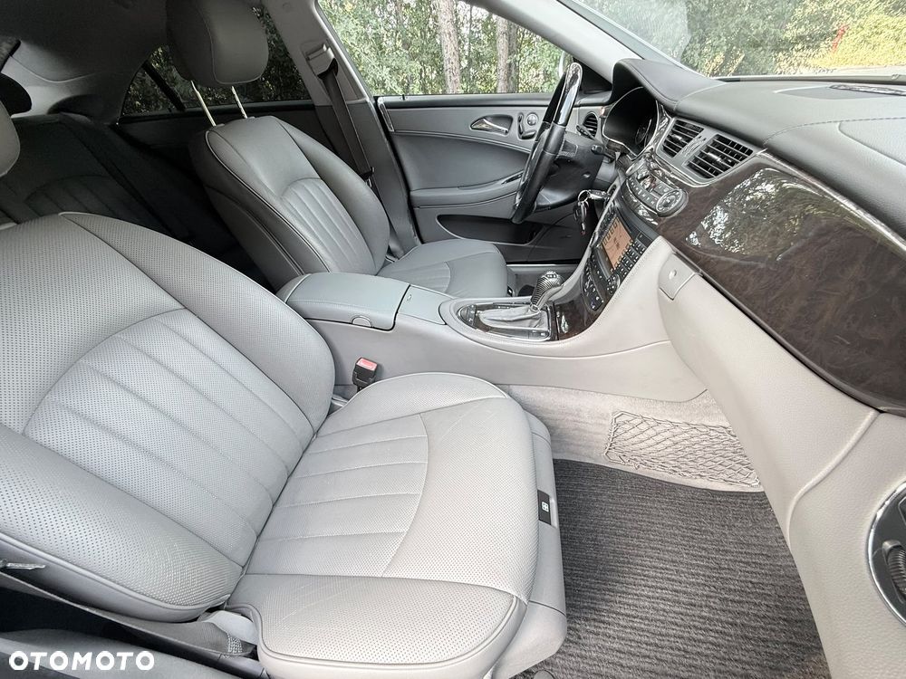 Mercedes-Benz CLS - 8