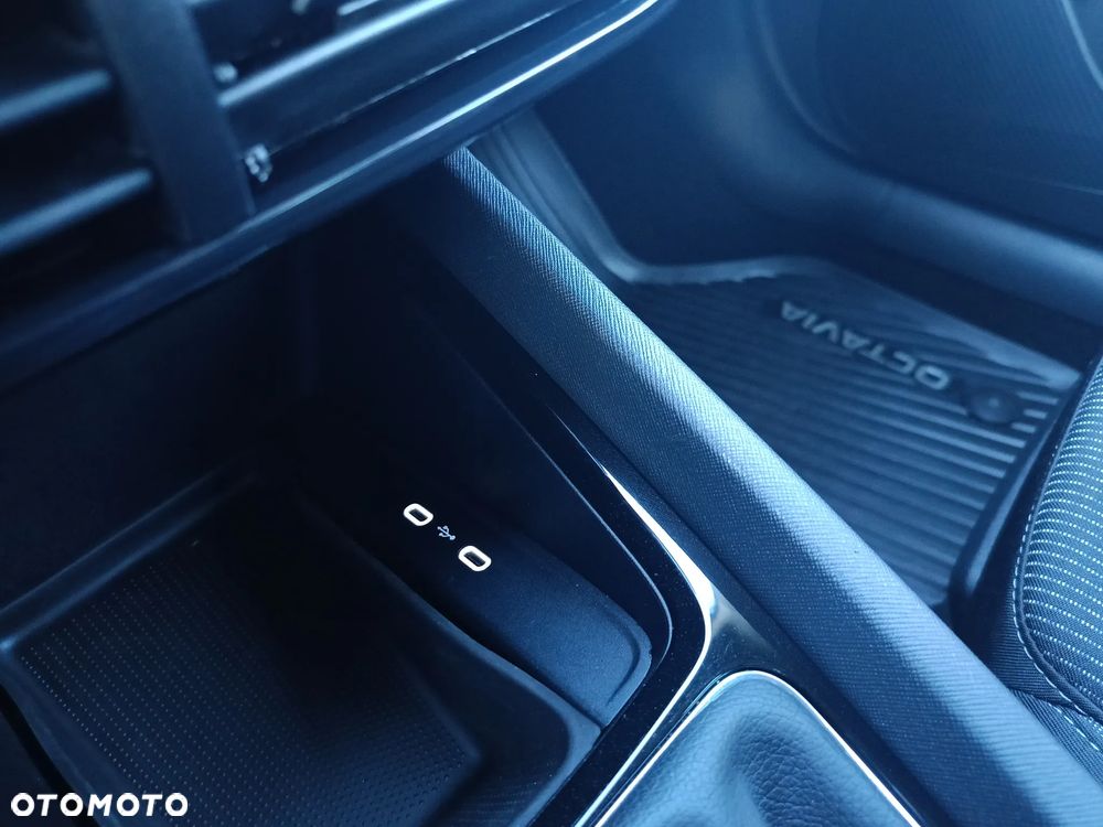 Skoda Octavia 2.0 TDI Ambition - 23