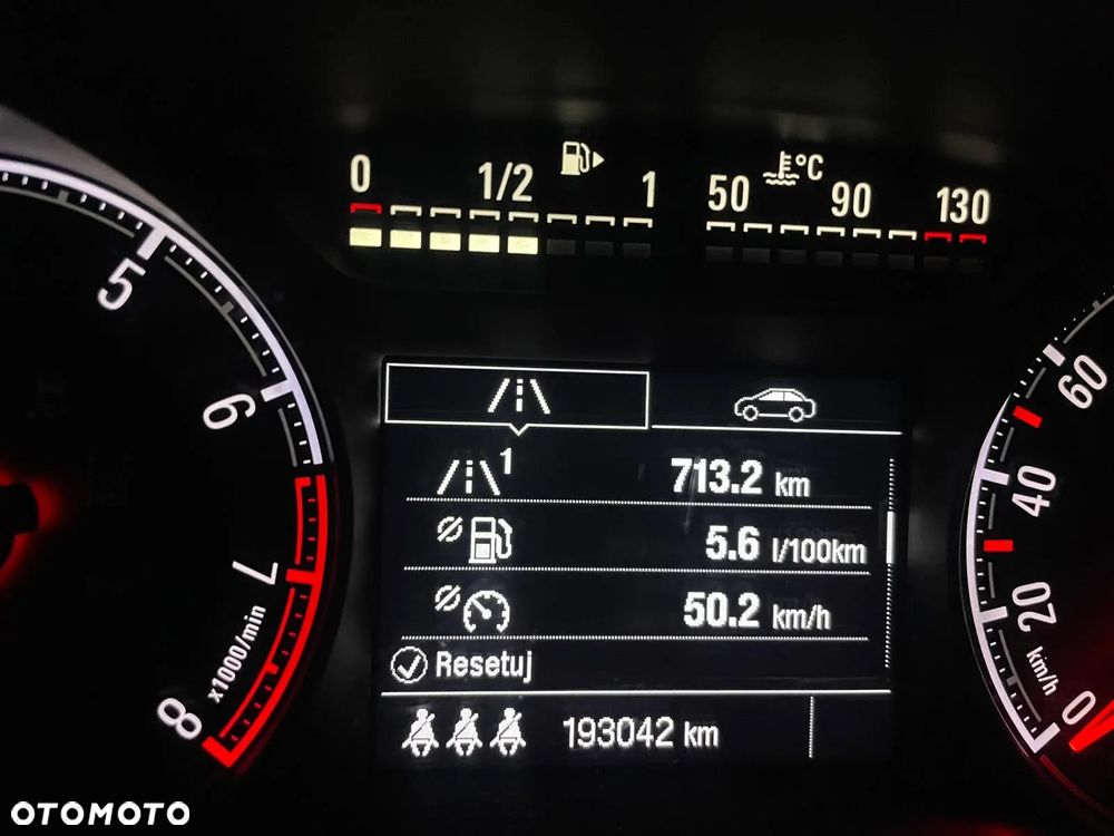 Opel Corsa 1.4 16V Cosmo - 4