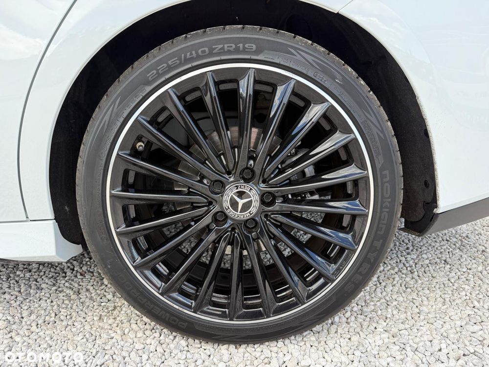 Mercedes-Benz CLA - 9