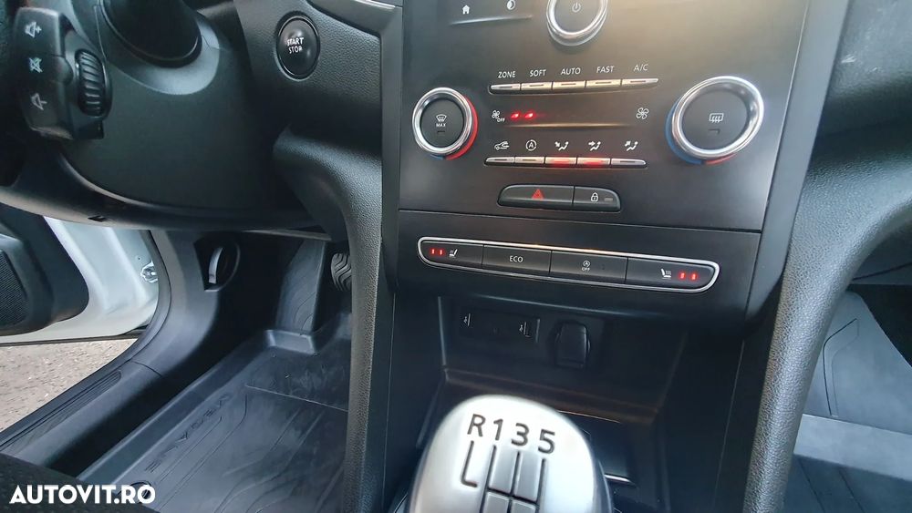 Renault Megane BLUE dCi 115 Techno - 7