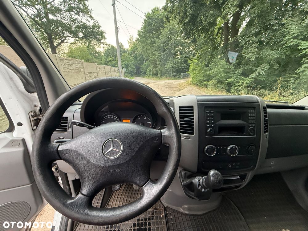 Mercedes-Benz Sprinter - 9
