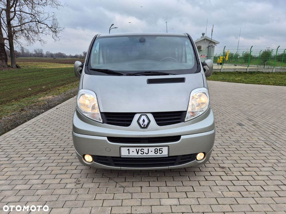 Renault Trafic - 25