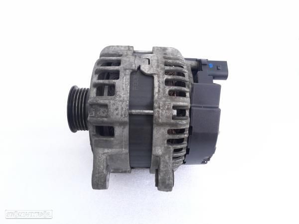 Alternador Mercedes-Benz A-Class (W176) - 3