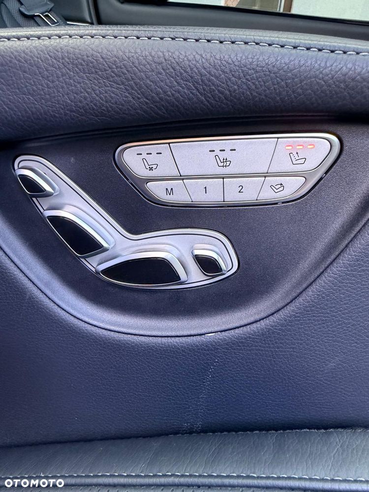 Mercedes-Benz Klasa V 300 d 4-Matic Exclusive 9G-Tronic (d³ugi) - 38