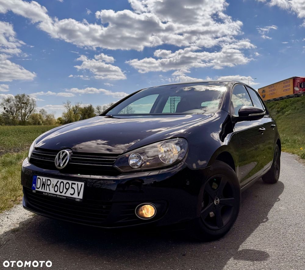 Volkswagen Golf - 2