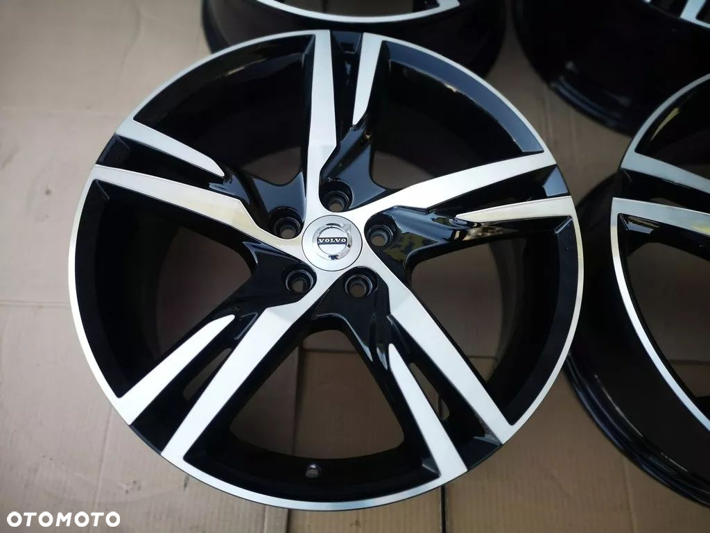 VOLVO XC60 V90 S90 S60 XC40 7,5X19 ET50,5 - 7