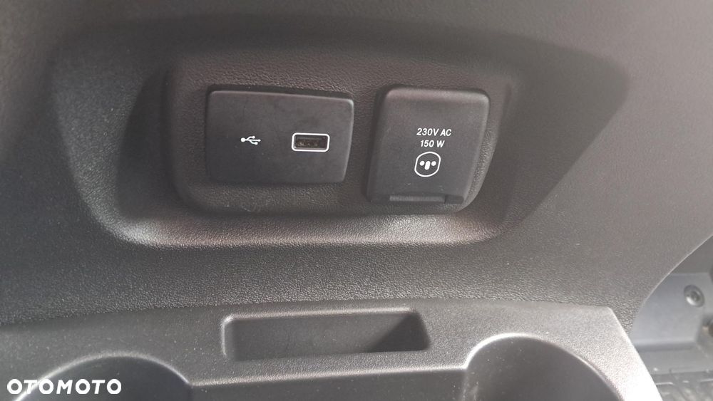 Toyota Proace MAX - 22