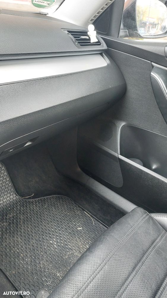 Volkswagen Passat - 10