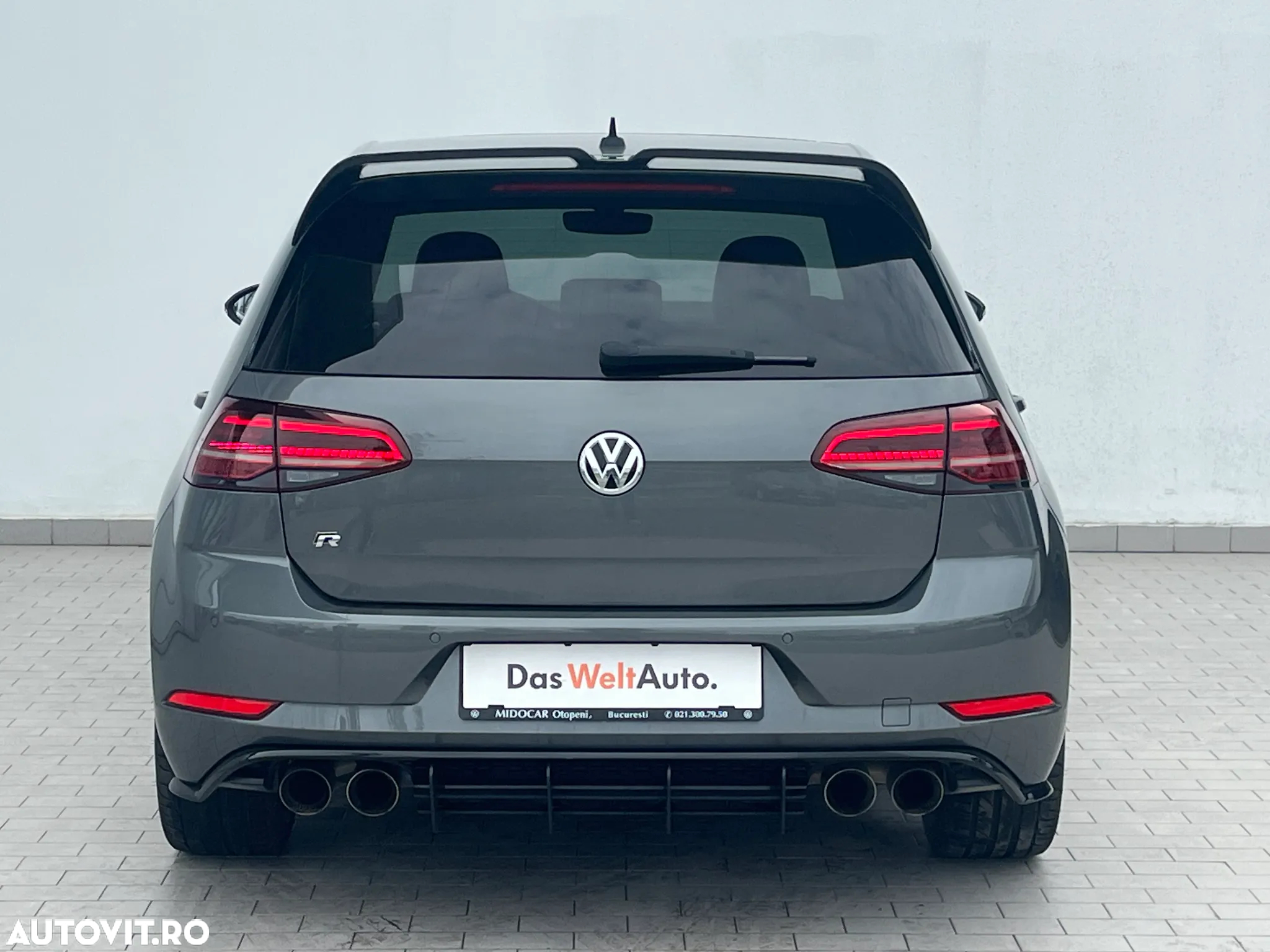 Volkswagen Golf 2.0 TSI DSG R - 5