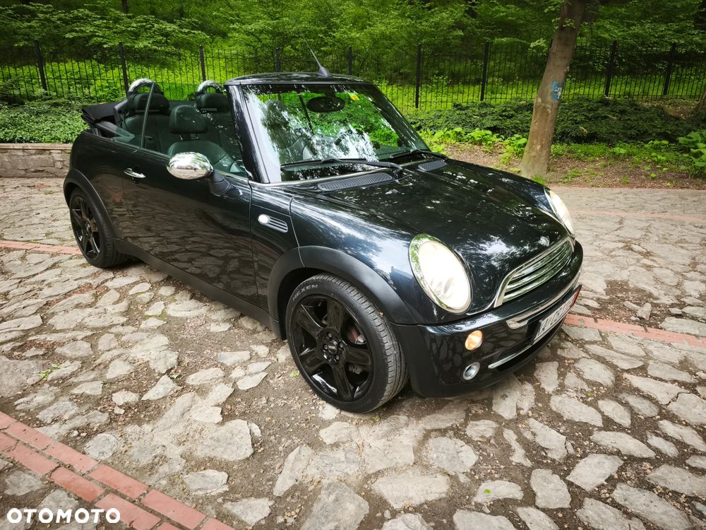 MINI Cooper Sidewalk - 1