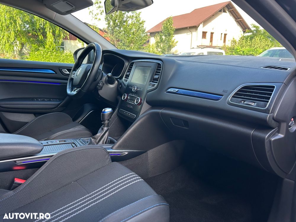 RENAULT Megane 2018 — imagine 10