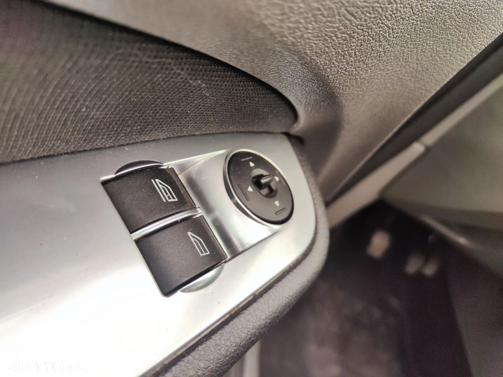 Ford Focus 1.6 TDCi DPF Style+ - 13