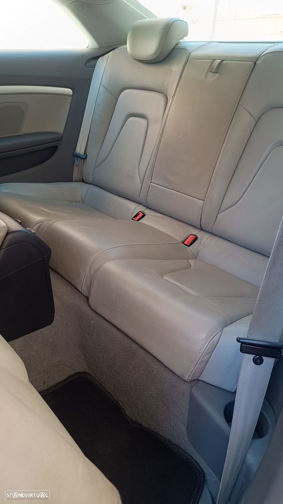 Audi A5 3.0 TDI V6 quattro - 23