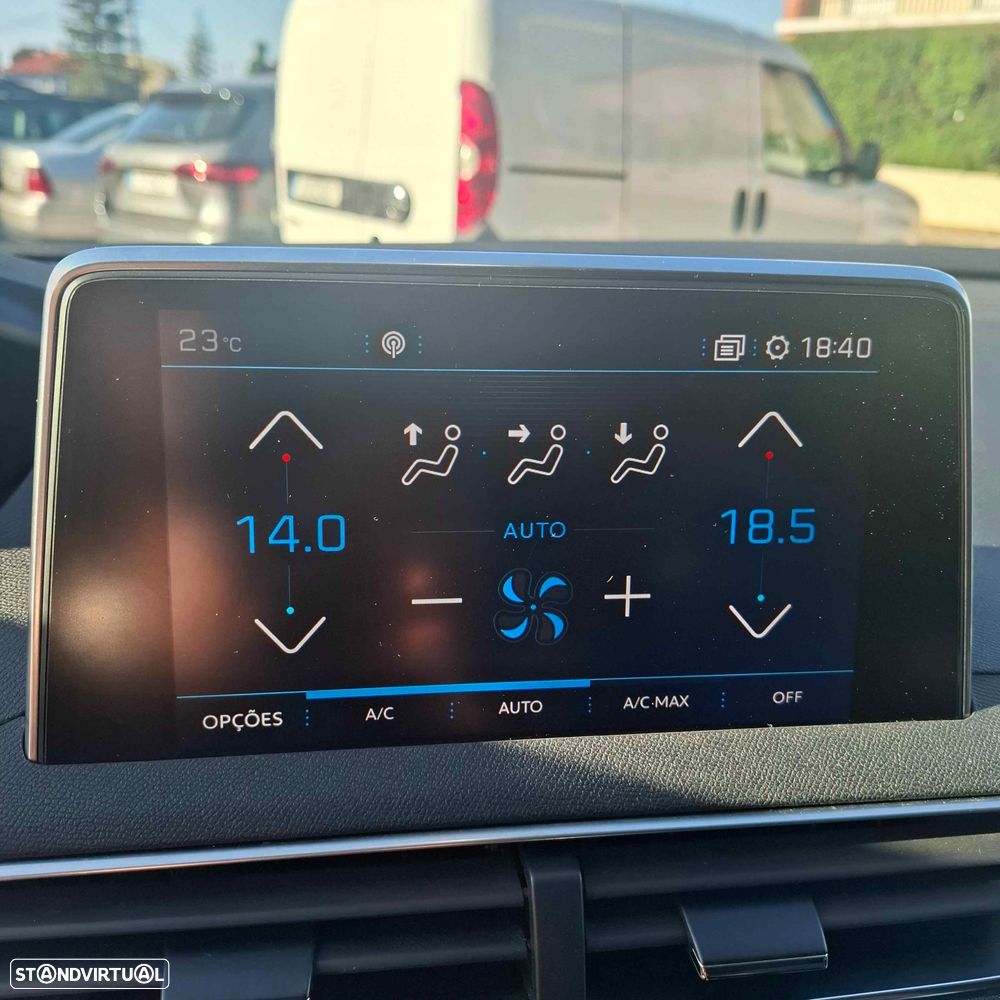 Peugeot 3008 1.5 BlueHDi Allure Pack — fotografia 12