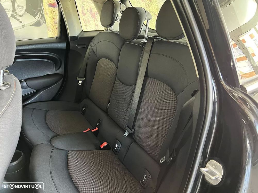 MINI 5 Portas One D - 20