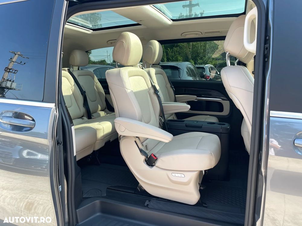 Mercedes-Benz V 300 d Lang 4Matic 9G-TRONIC Exclusive - 13