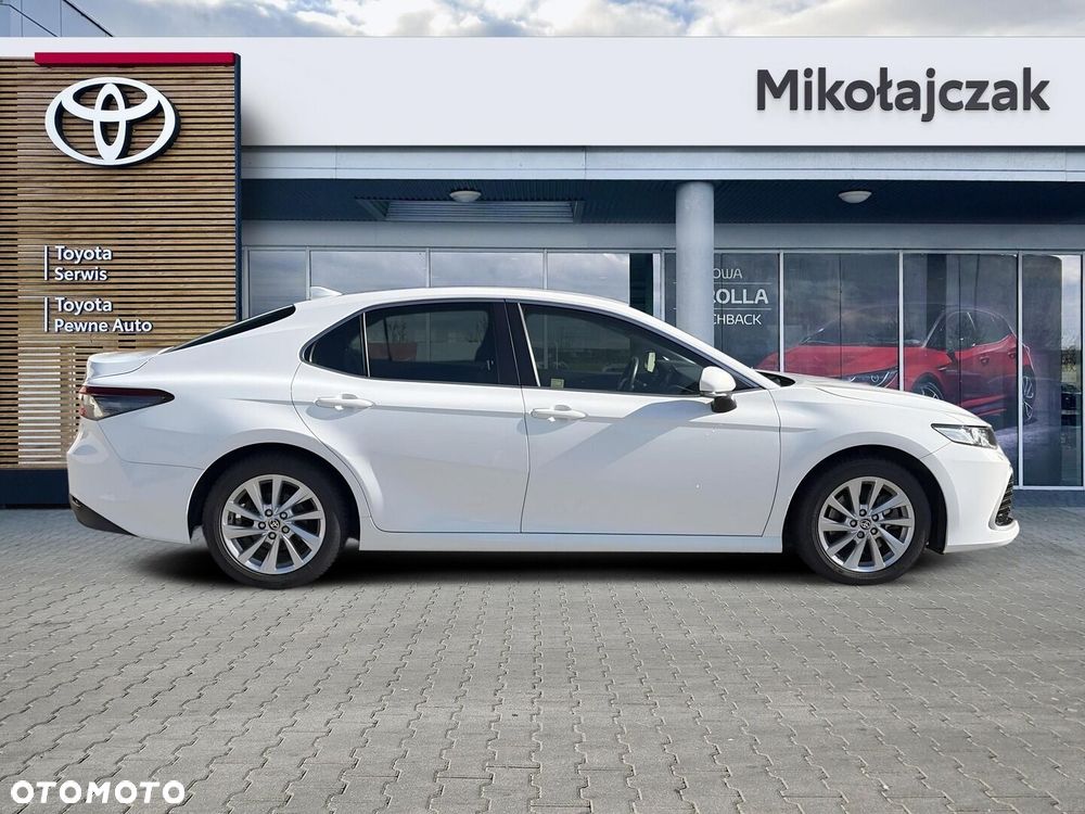Toyota Camry 2.5 Hybrid Comfort CVT - 11