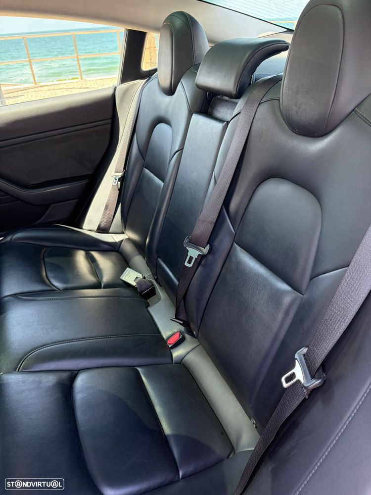 Tesla Model 3 Long-Range Dual Motor AWD - 11