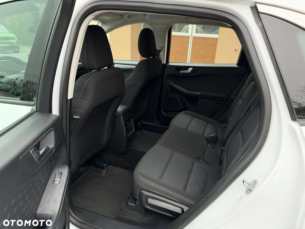 Ford Kuga 1.5 EcoBoost TREND - 24