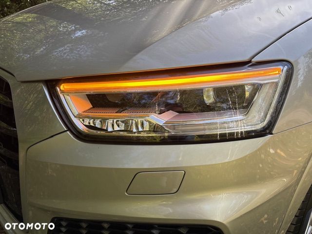 Audi Q3 - 6