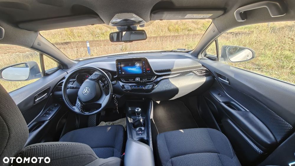 Toyota C-HR - 11