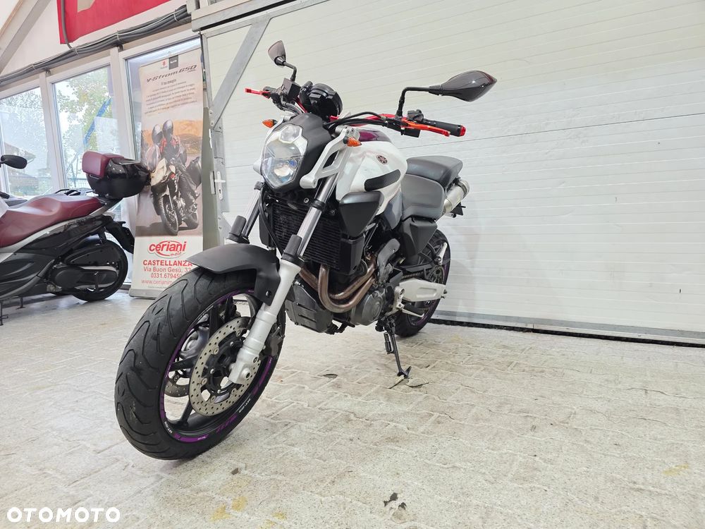 Yamaha MT - 7