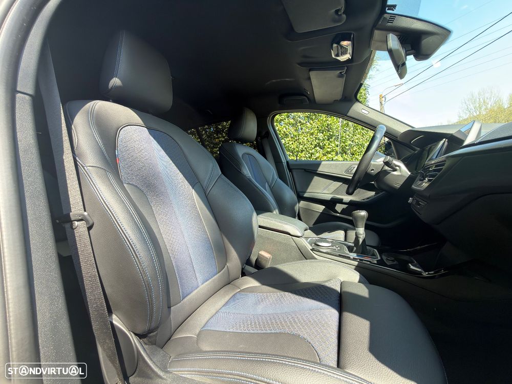 BMW 116 d Pack M - 21