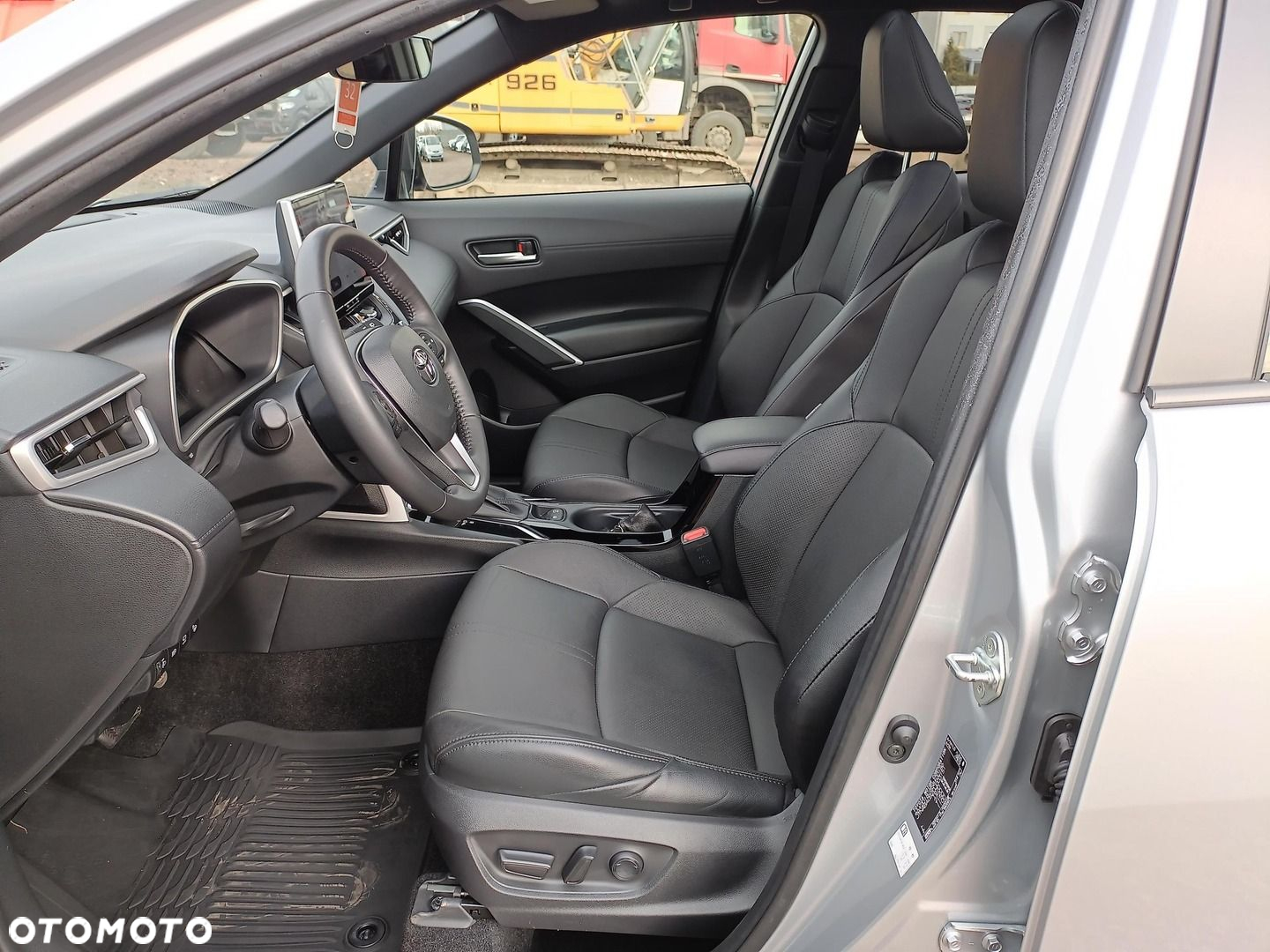 Toyota Corolla Cross - 12