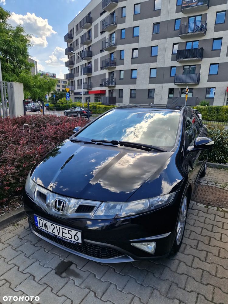 Honda Civic 1.8 Executive - 1
