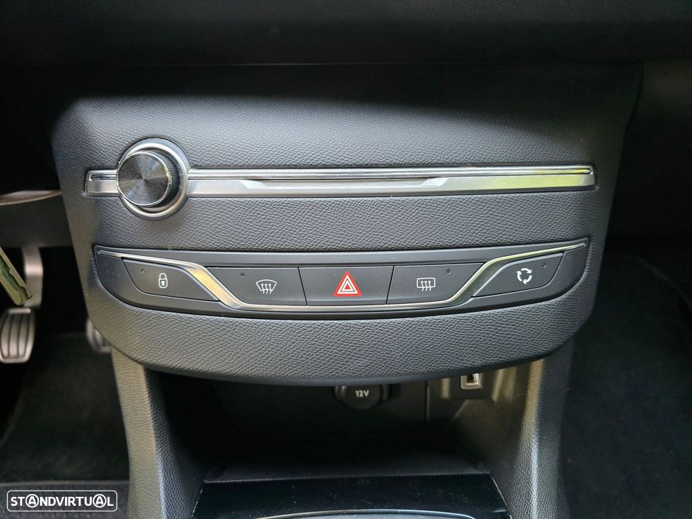 Peugeot 308 1.2 PureTech Style - 14
