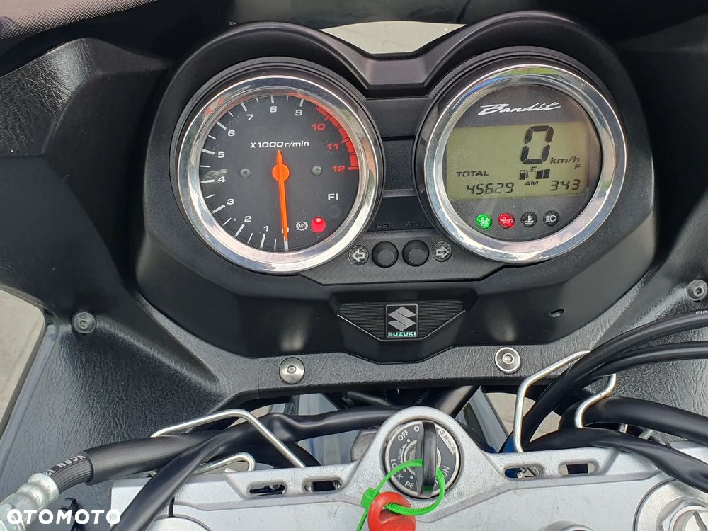 Suzuki Bandit - 6