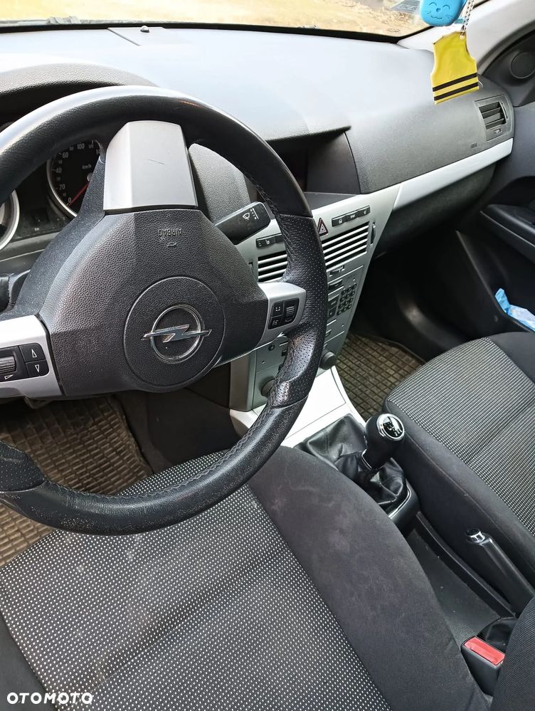 Opel Astra 1.7 CDTI DPF Sport - 10