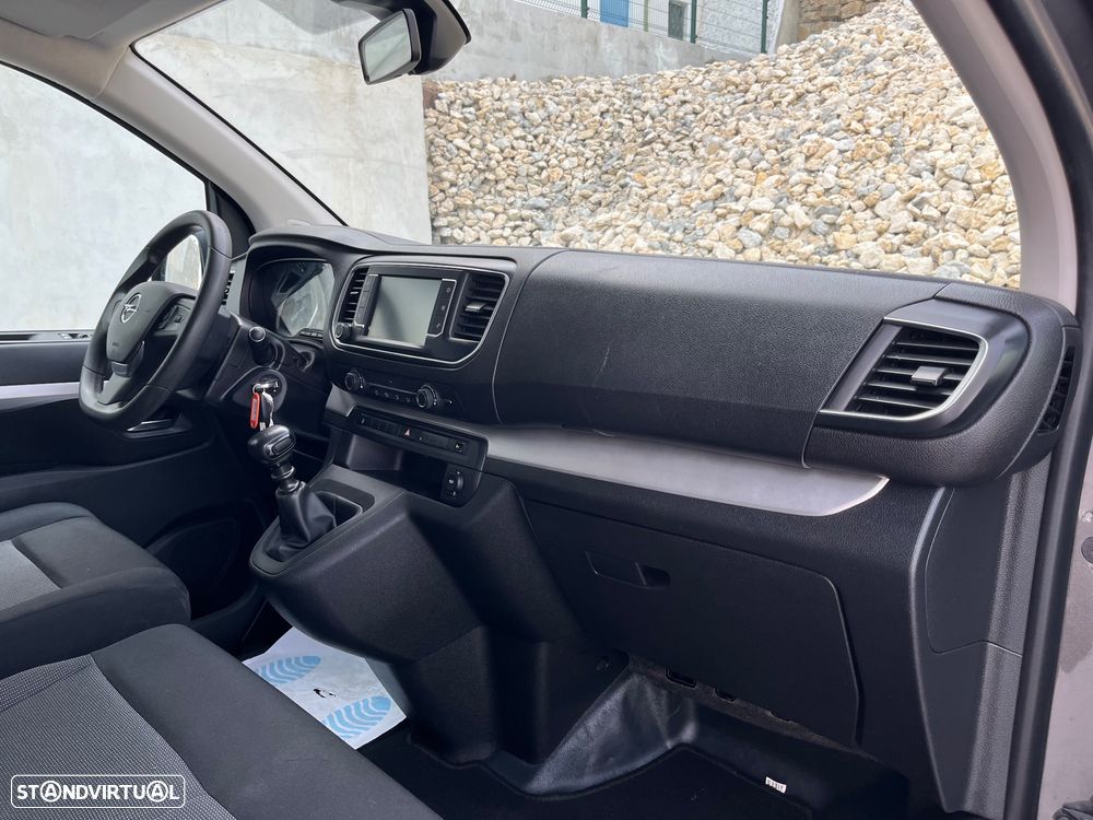 Opel Vivaro 2.0 CDTI 6 lugares Versão Longa - 27