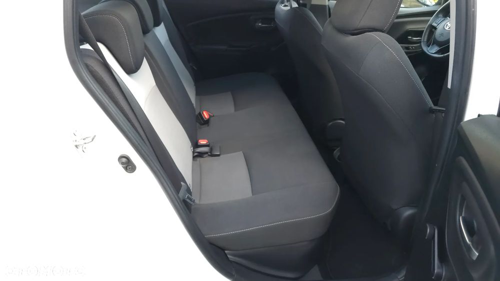 Toyota Yaris - 20