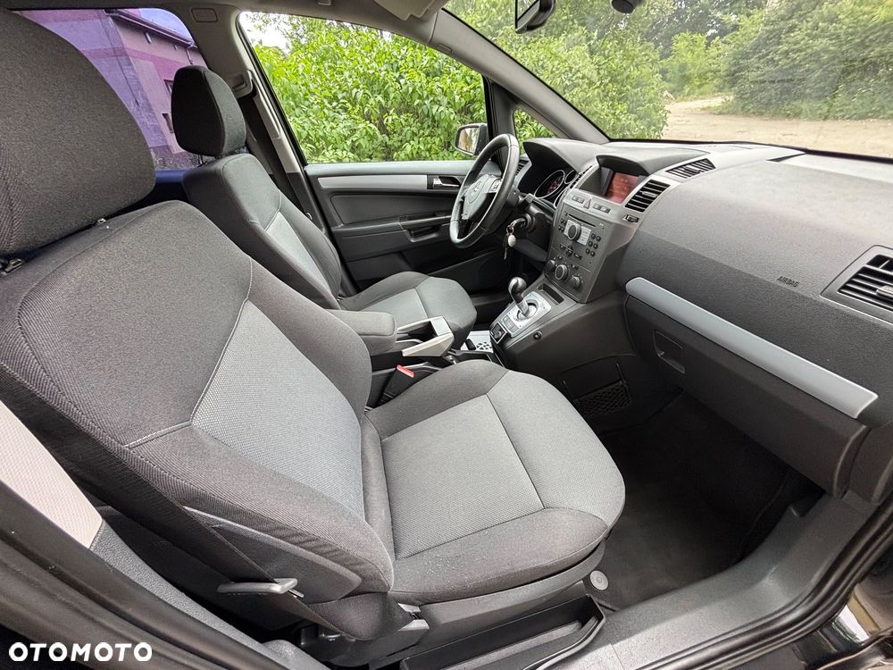 Opel Zafira 1.8 Easytronic Family Plus - 23