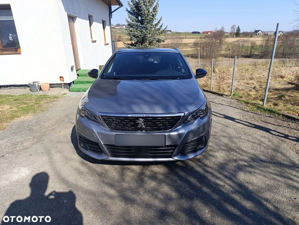 Peugeot 308 - 1