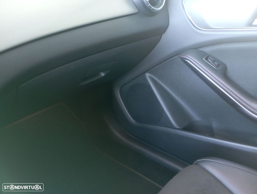 Mercedes-Benz CLA 200 d AMG Line - 14