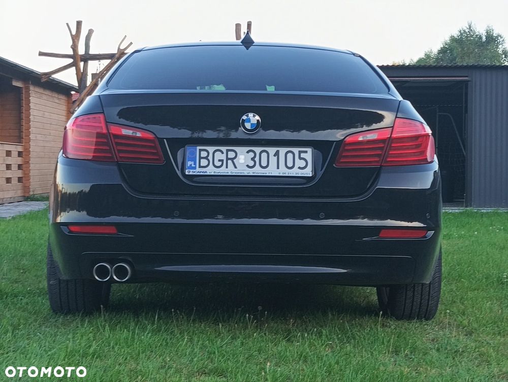BMW Seria 5 518d Luxury Line - 11