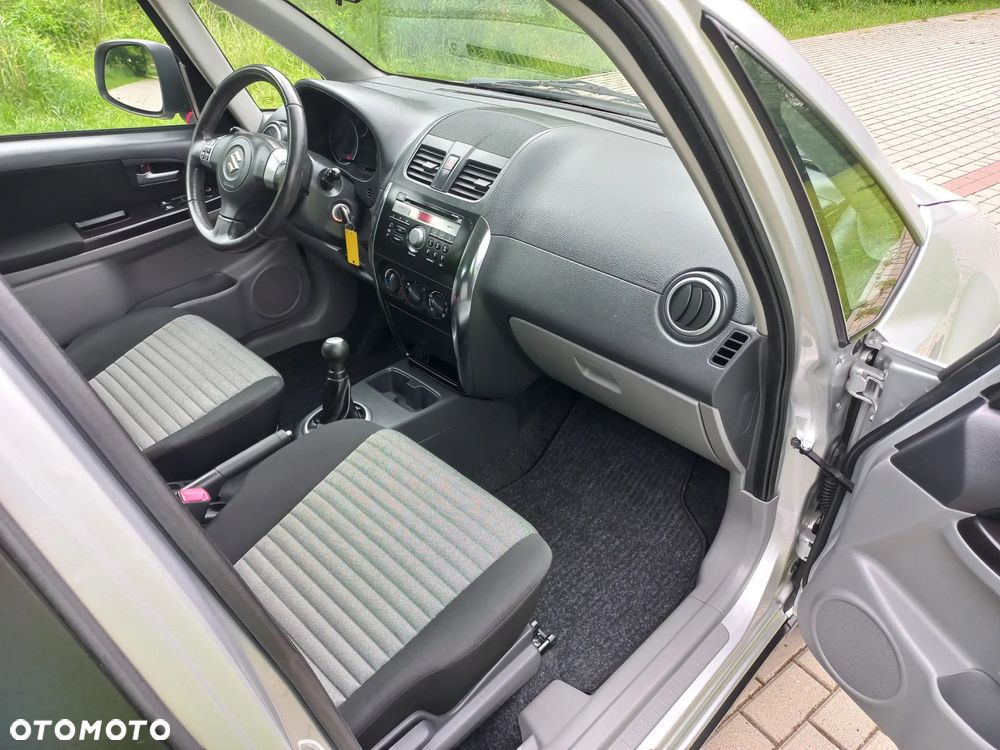Suzuki SX4 - 14