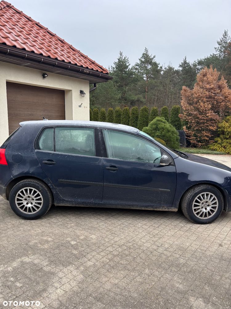 Volkswagen Golf 1.9 TDI DSG Edition - 4