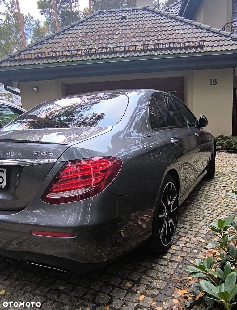 Mercedes-Benz Klasa E 43 AMG 4-Matic - 2