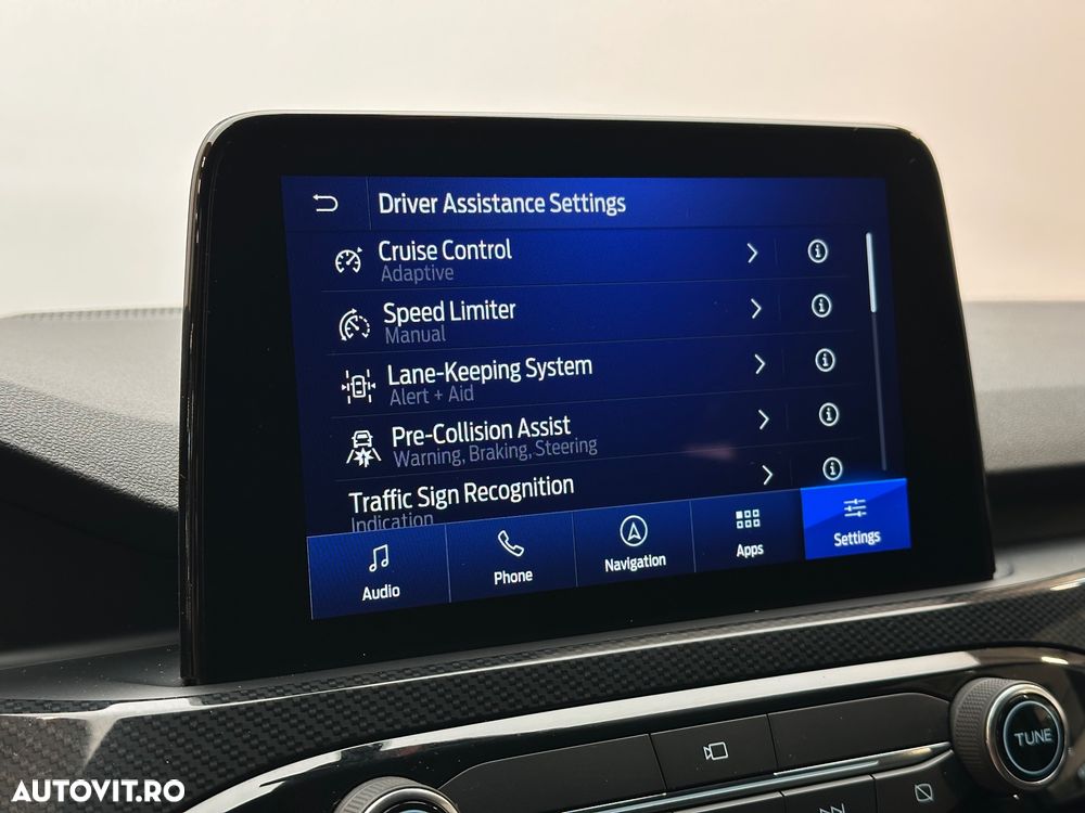 Ford Kuga 2.5 Duratec FHEV ST-LINE - 16