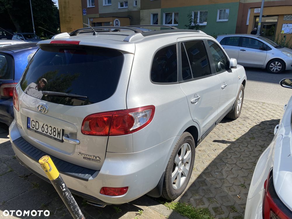 Hyundai Santa Fe 2.2 CRDi Executive 7os - 4