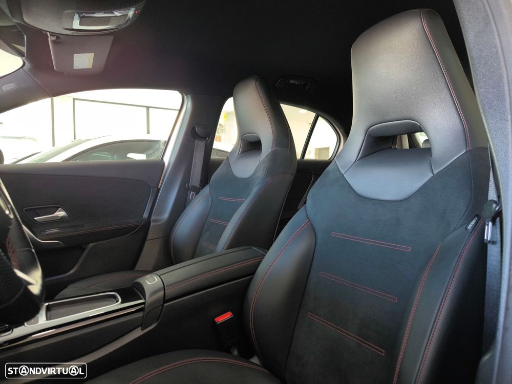 Mercedes-Benz A 250 e AMG Line - 11