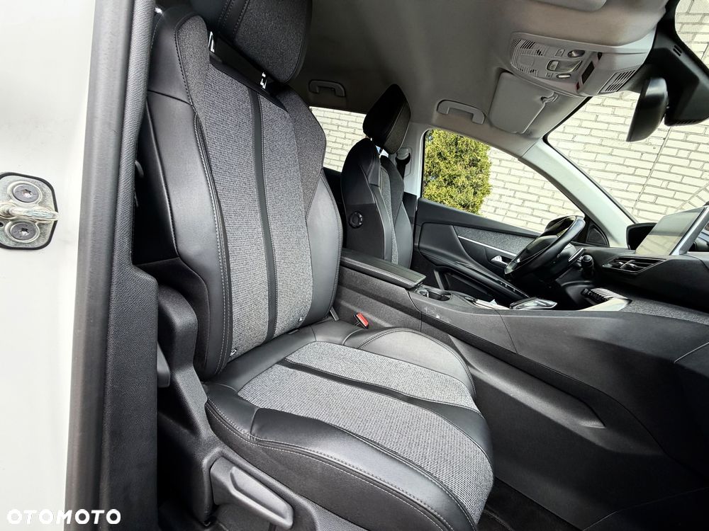 Peugeot 3008 - 22