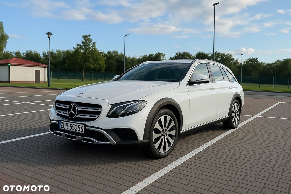 Mercedes-Benz Klasa E 220 d 4Matic T All-Terrain 9G-TRONIC Exclusive - 22
